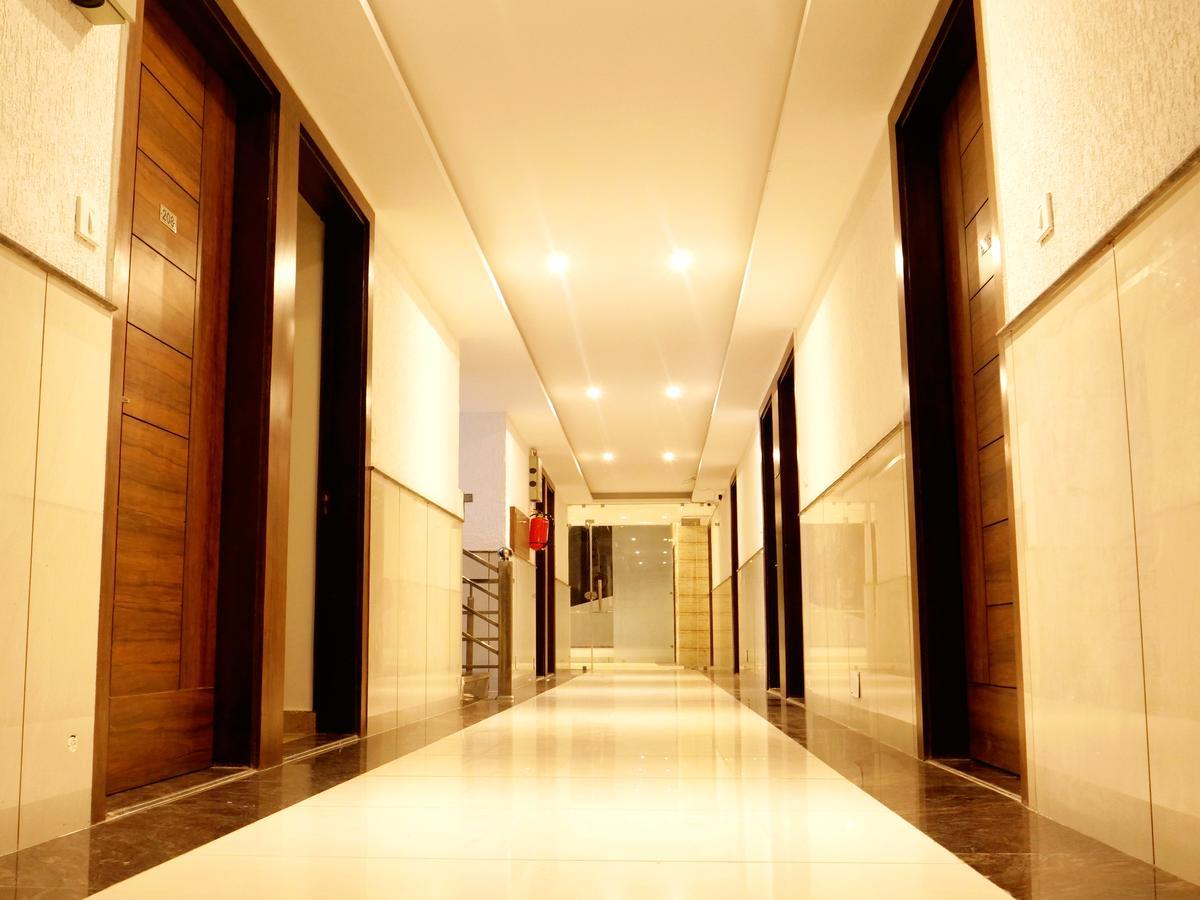 Hotel Trance Ganga Tapovan Exterior photo